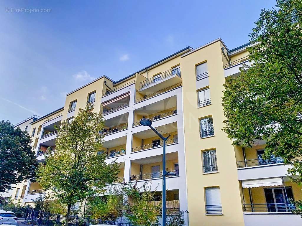 Appartement à LYON-9E