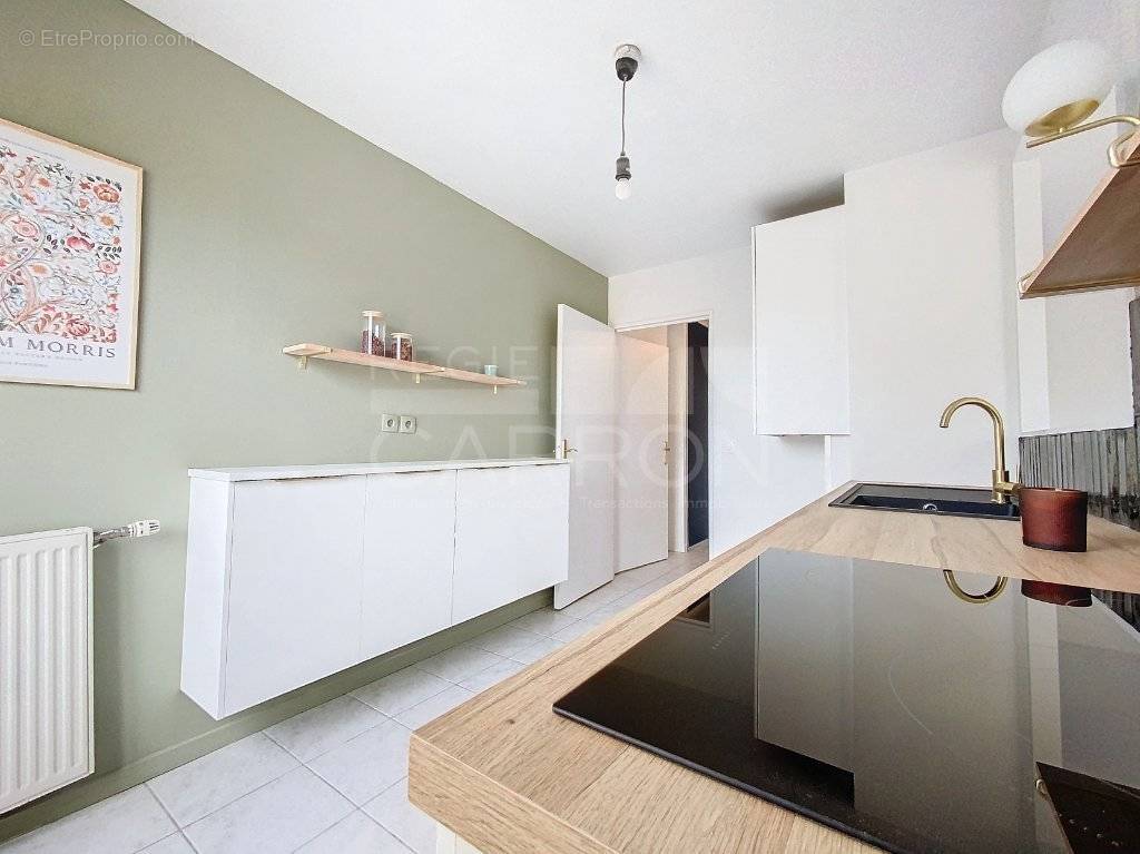 Appartement à LYON-9E