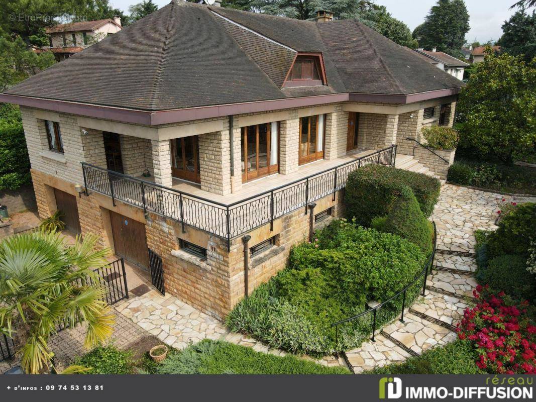 Maison à CHAMPAGNE-AU-MONT-D&#039;OR