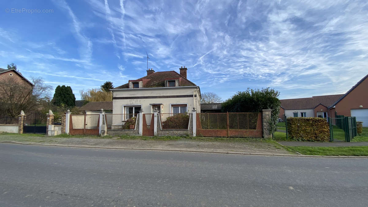 Maison à MATIGNY