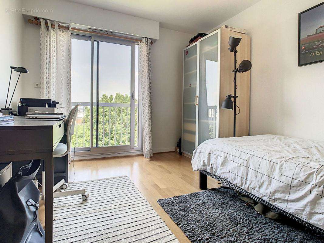 Appartement à ISSY-LES-MOULINEAUX