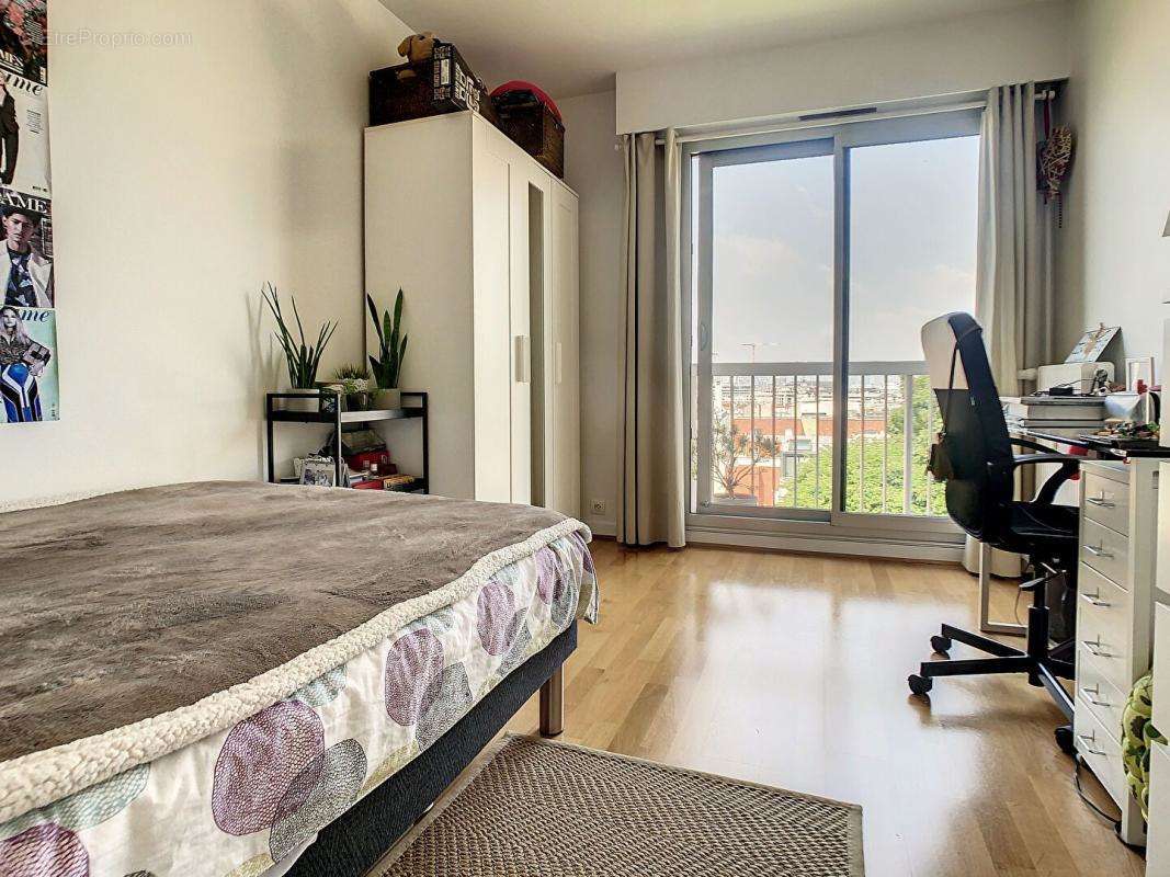 Appartement à ISSY-LES-MOULINEAUX