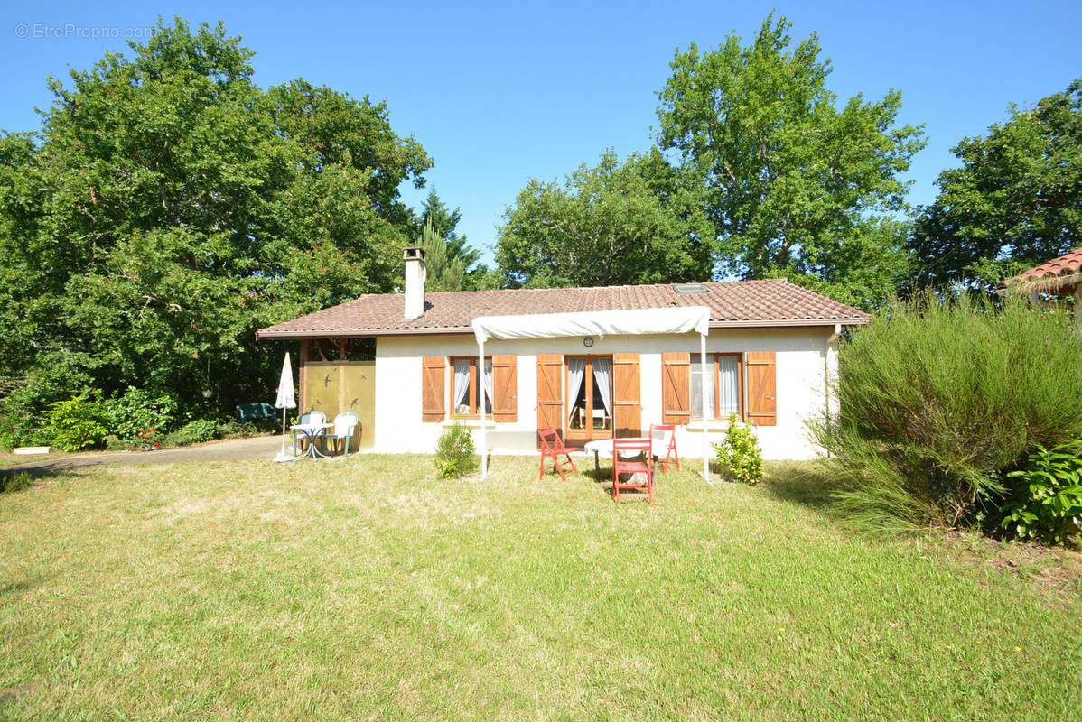 Maison à LE PORGE