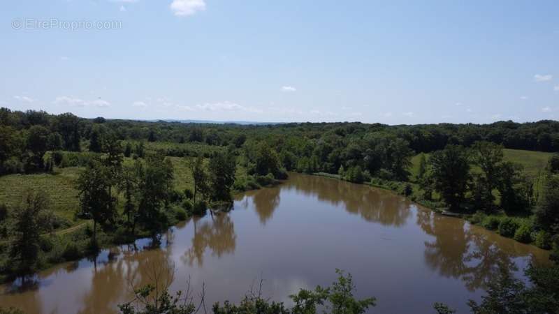 Terrain à LONS-LE-SAUNIER