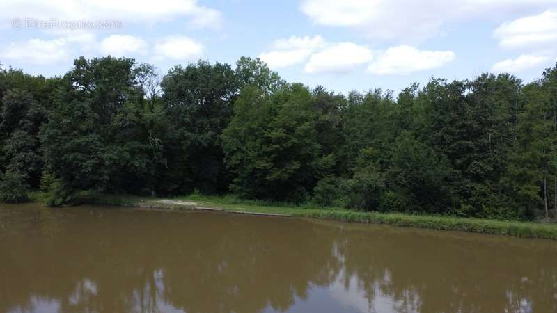 Terrain à LONS-LE-SAUNIER