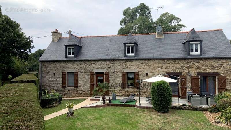 Maison à GUINGAMP