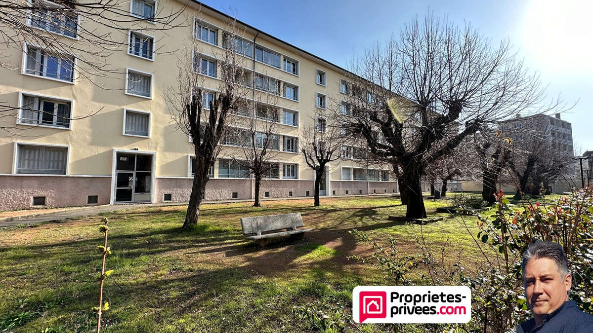 Appartement à LYON-8E