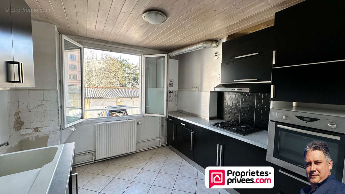 Appartement à LYON-8E