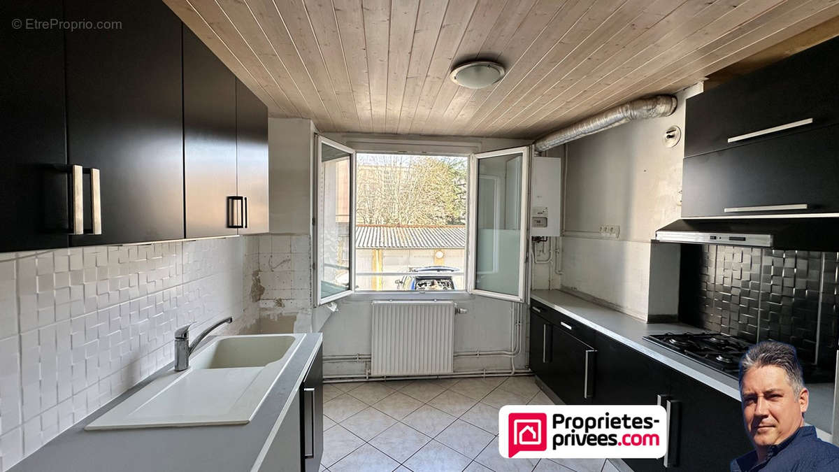 Appartement à LYON-8E