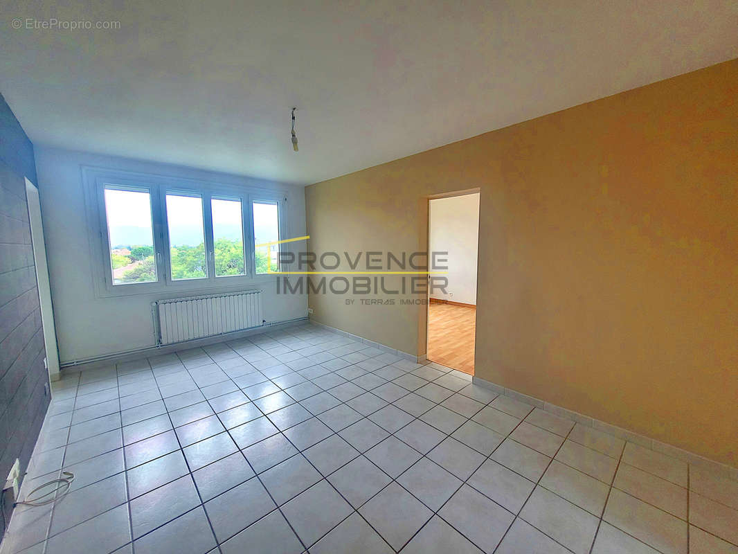 Appartement à MONTELIMAR