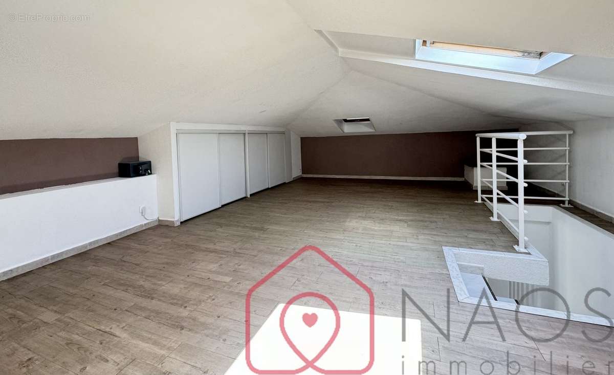 Appartement à FREJUS