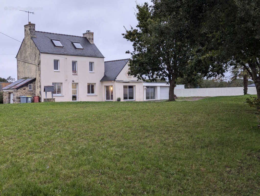 Maison à PLOUARET