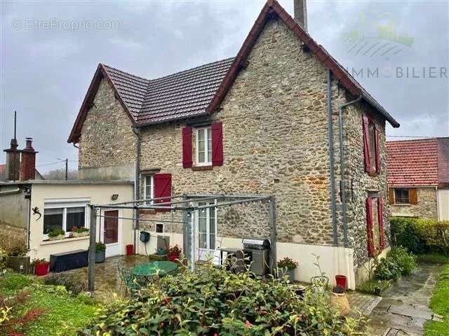 Maison à LIZY-SUR-OURCQ