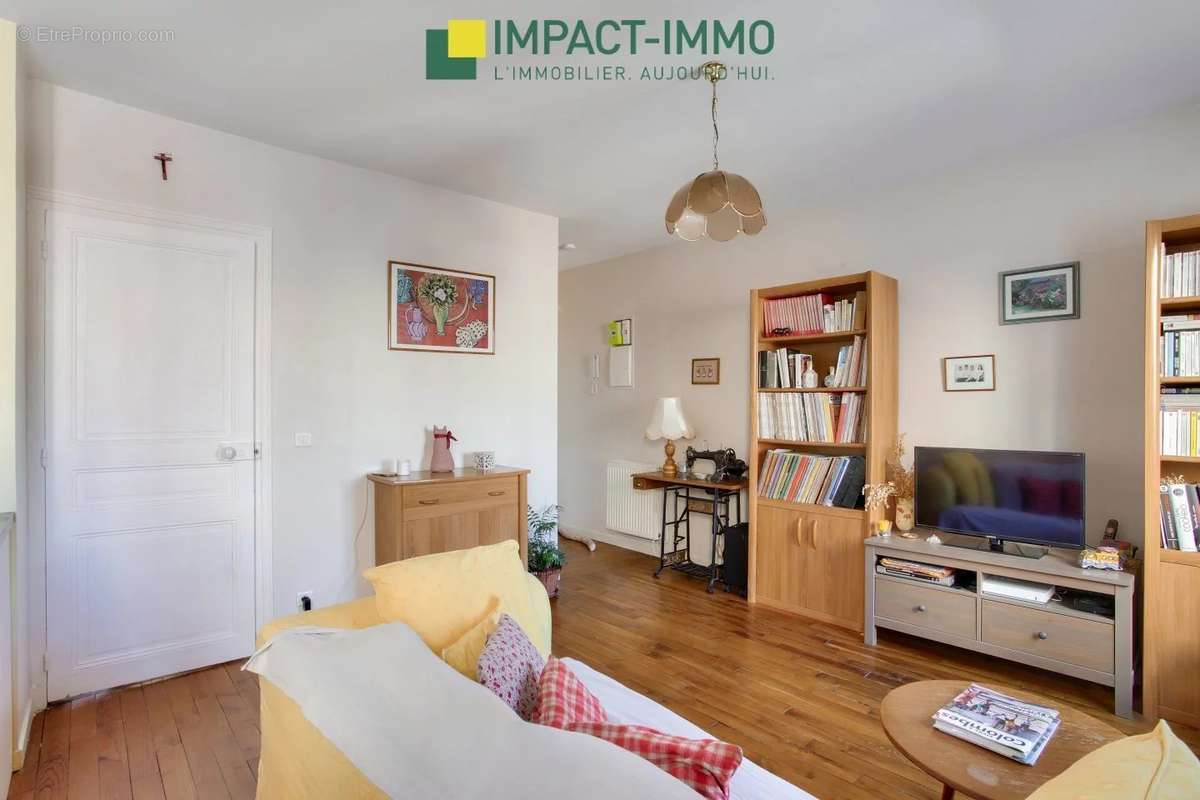 Appartement à COLOMBES