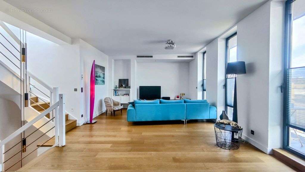 Photo 2 - Appartement à LEVALLOIS-PERRET