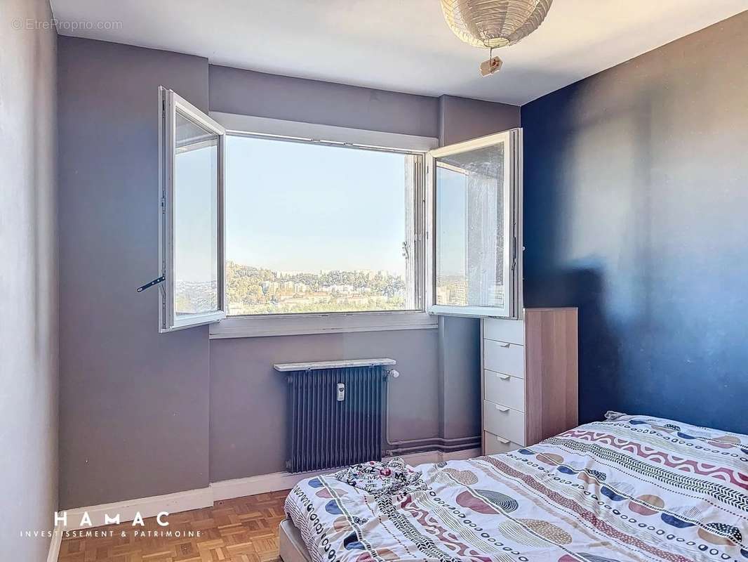 Appartement à OULLINS