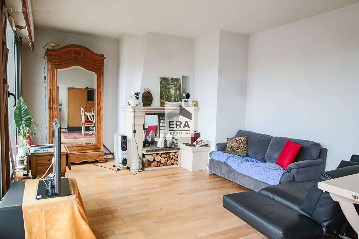 Appartement à MONTROUGE