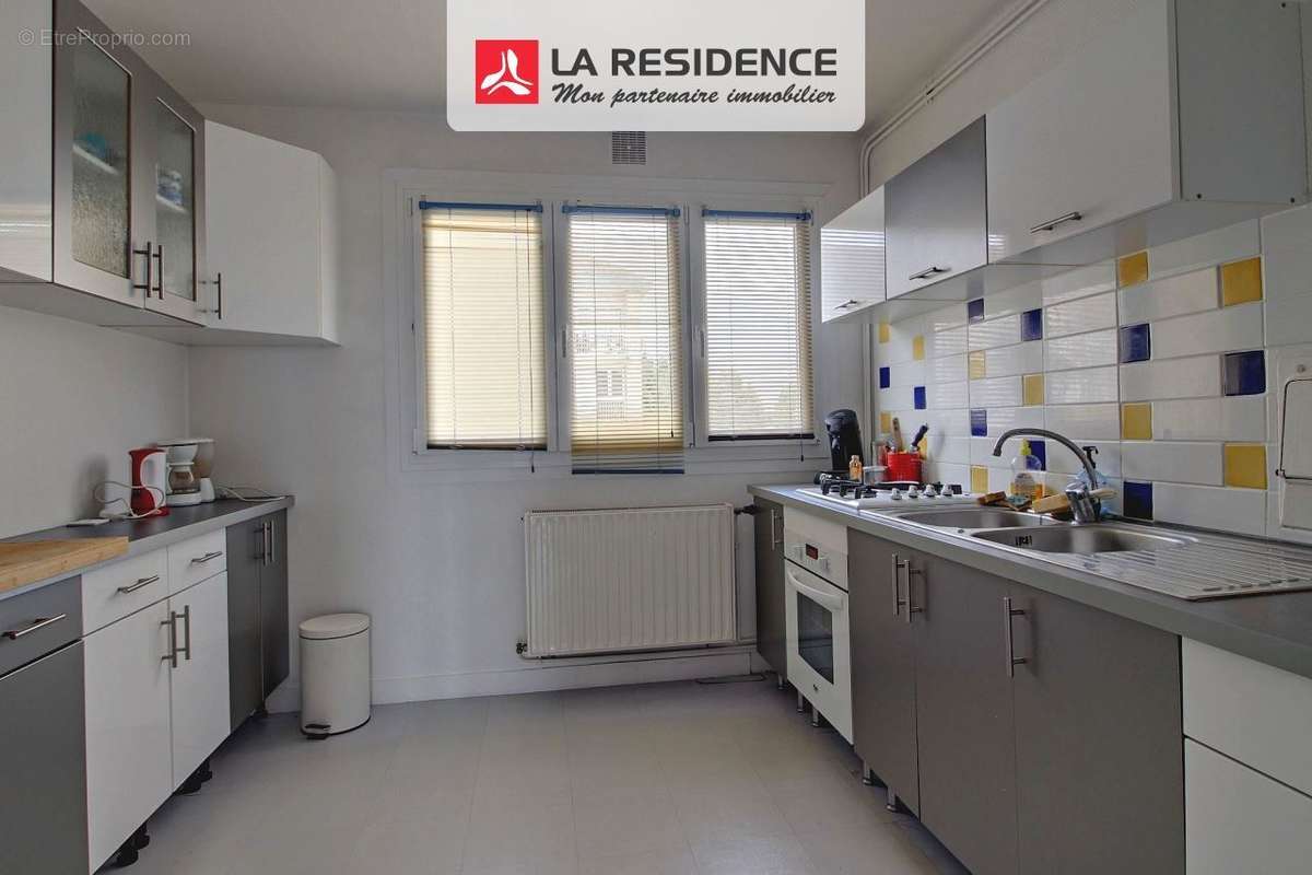 Appartement à SAINT-ETIENNE-DU-ROUVRAY