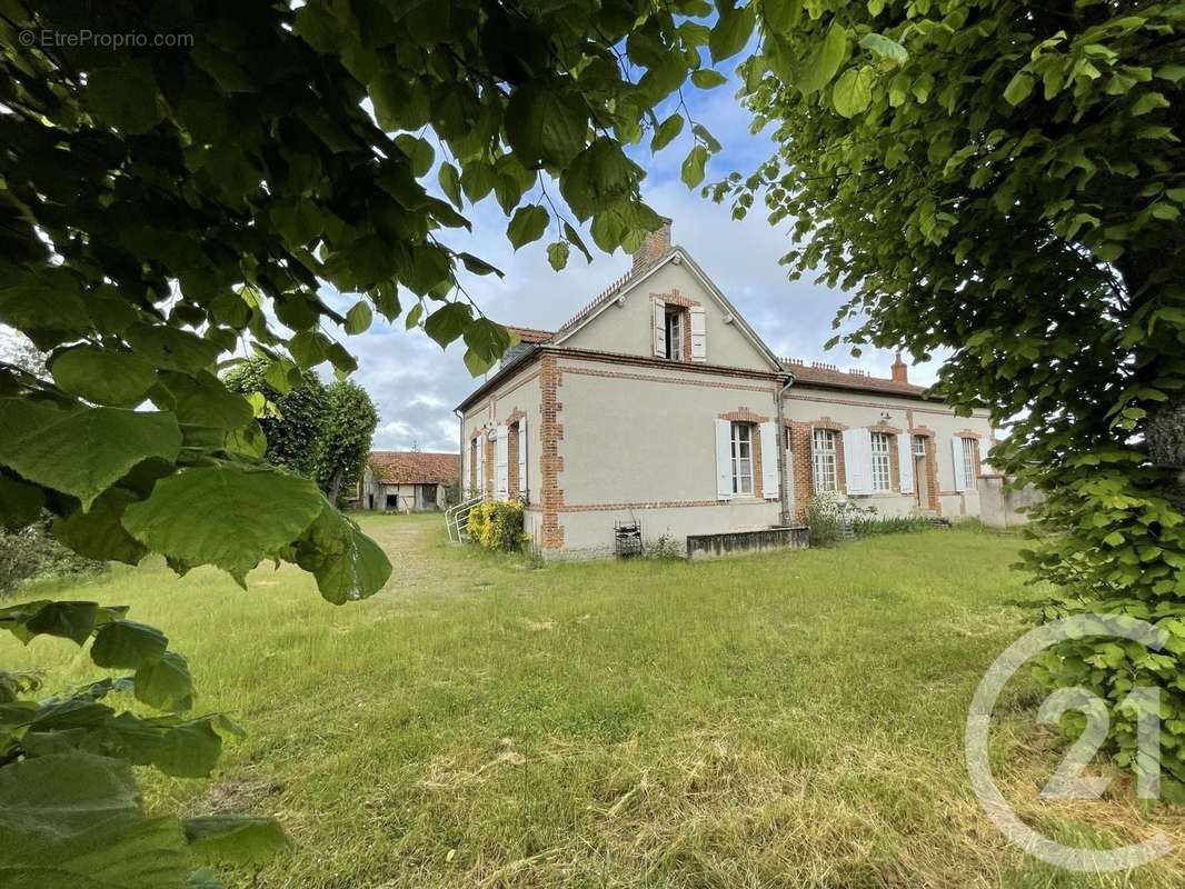 Maison à GANNAY-SUR-LOIRE