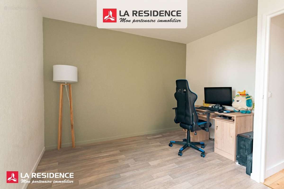 Appartement à MONTIGNY-LE-BRETONNEUX