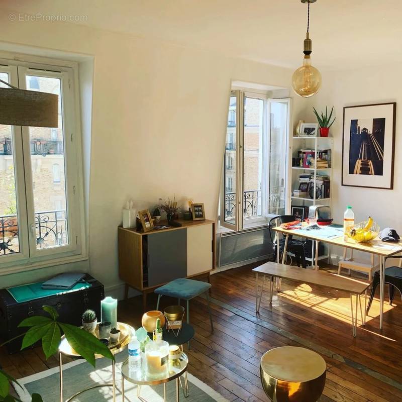 Appartement à PARIS-18E