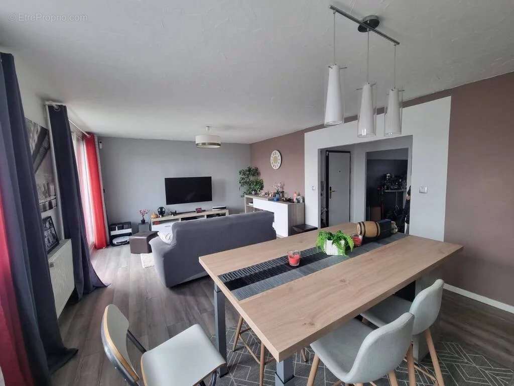 Appartement à SEYSSINET-PARISET