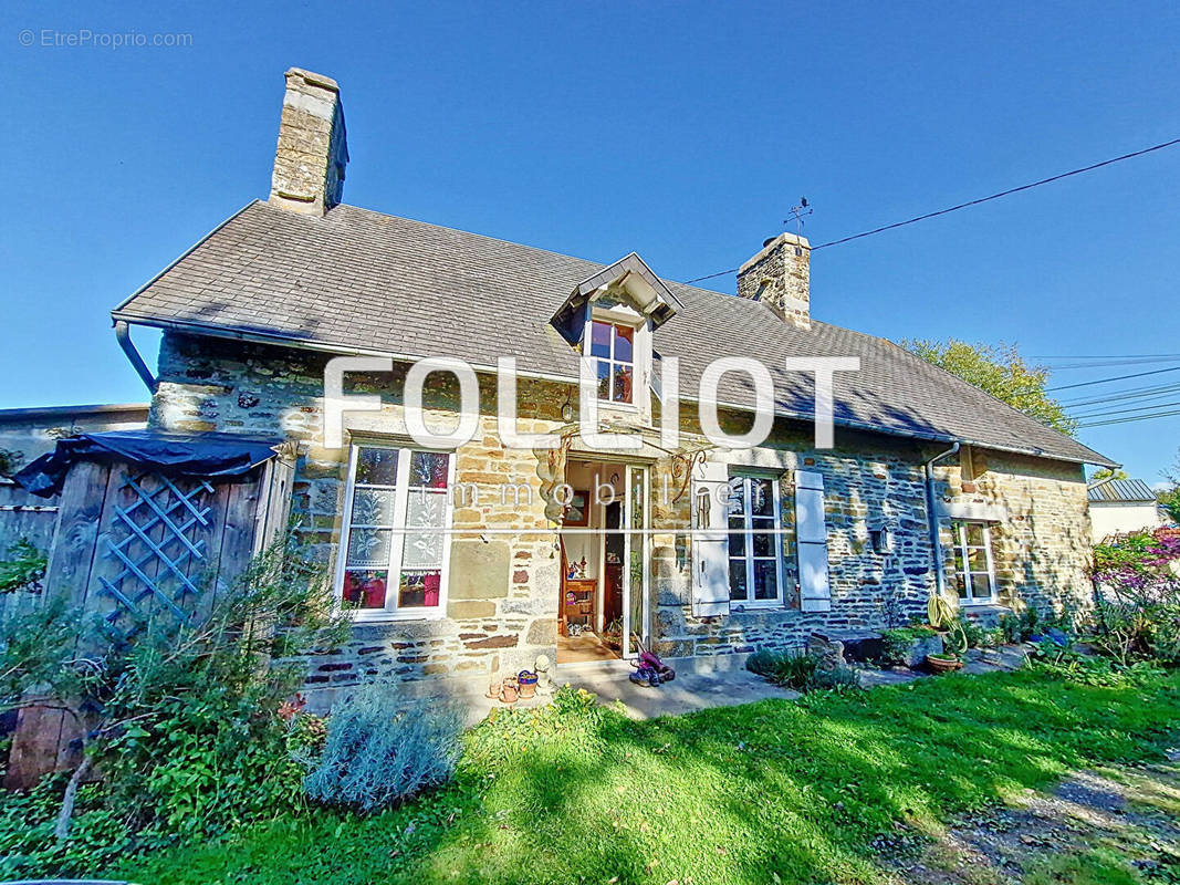 Maison à SAINT-JEAN-DES-CHAMPS