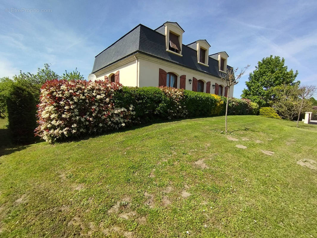 Maison à SAINT-MATHURIN-SUR-LOIRE