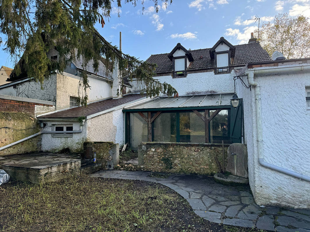 Maison à SAINT-LUBIN-DES-JONCHERETS