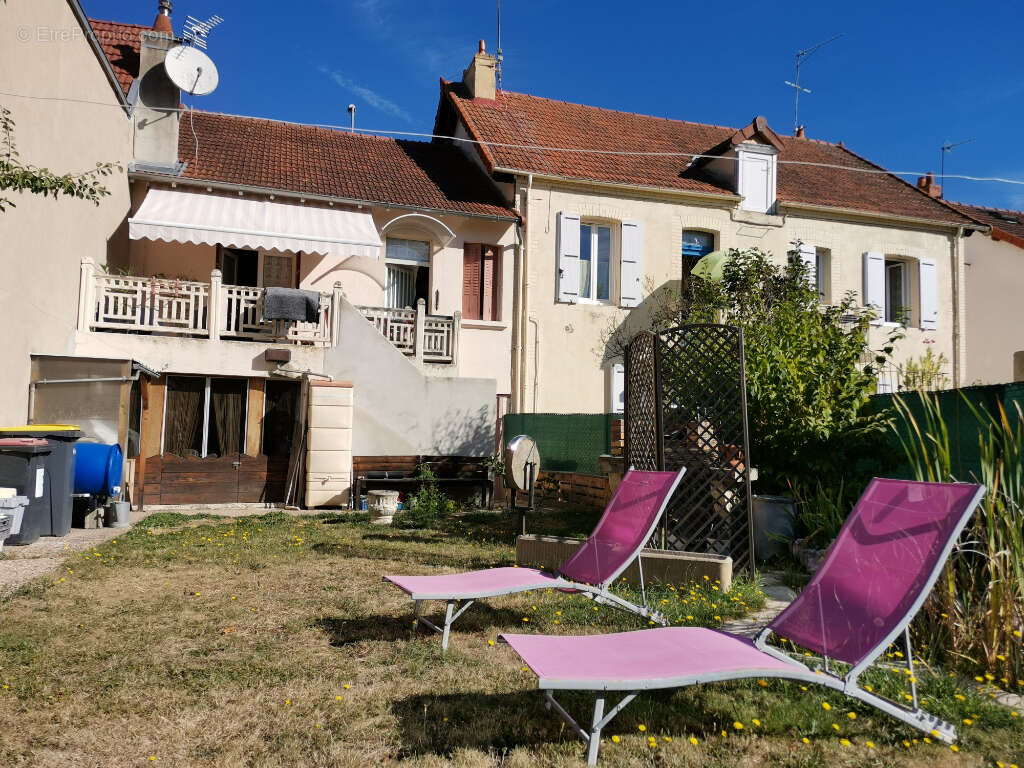 Appartement à DESERTINES