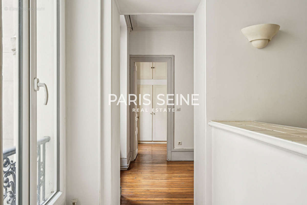 Appartement à PARIS-6E