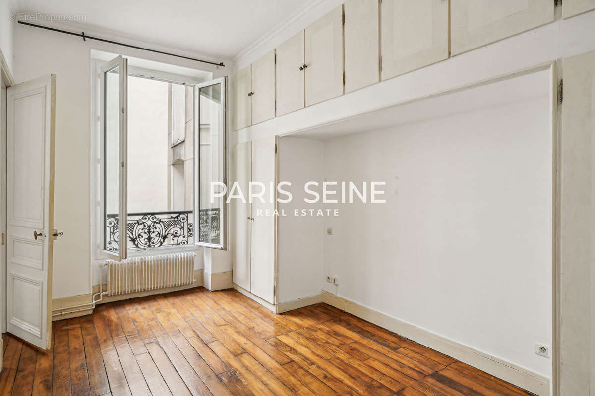 Appartement à PARIS-6E