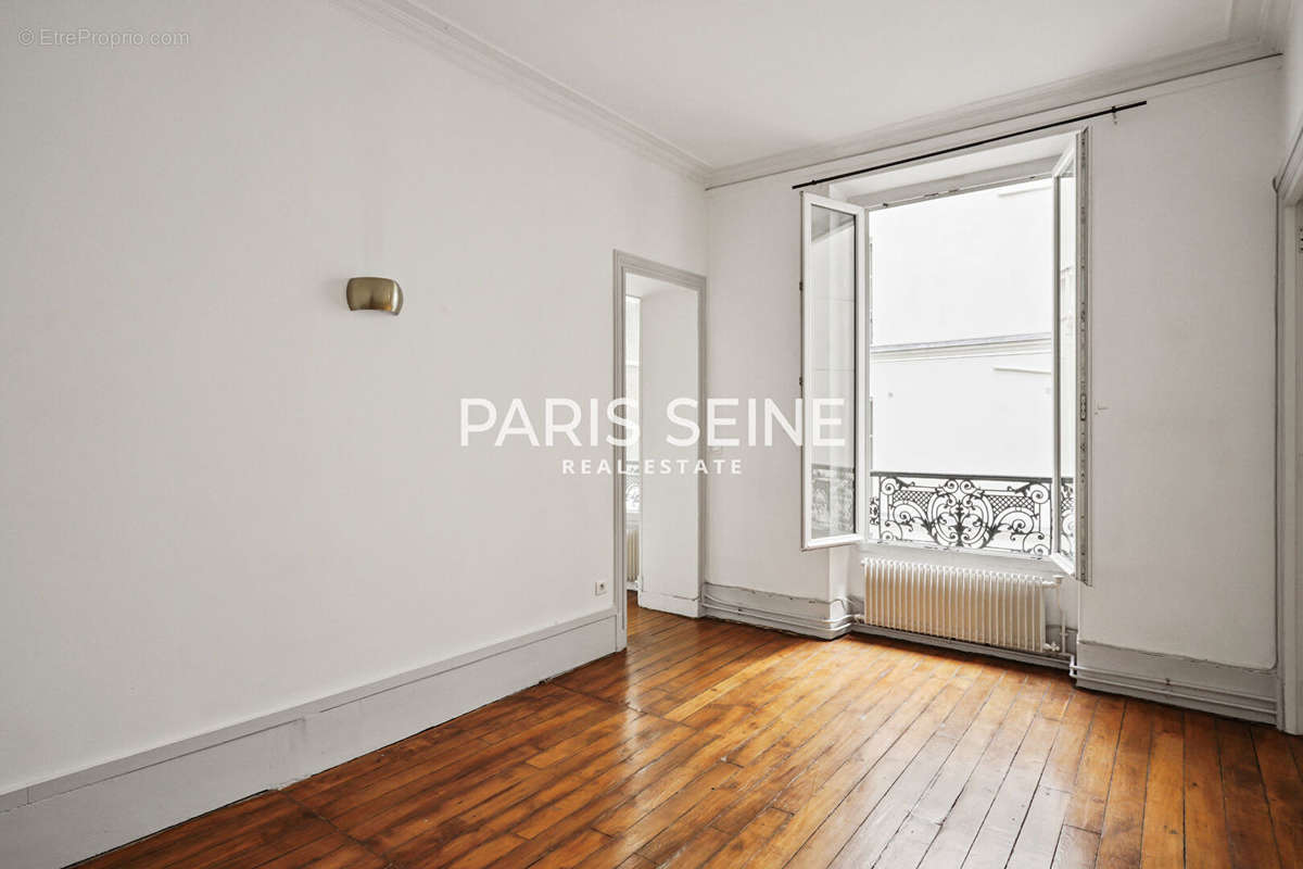 Appartement à PARIS-6E