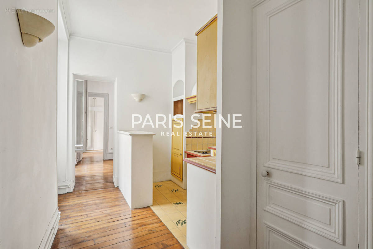 Appartement à PARIS-6E