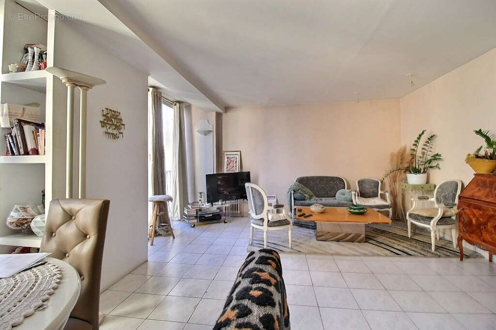 Appartement à MARSEILLE-8E