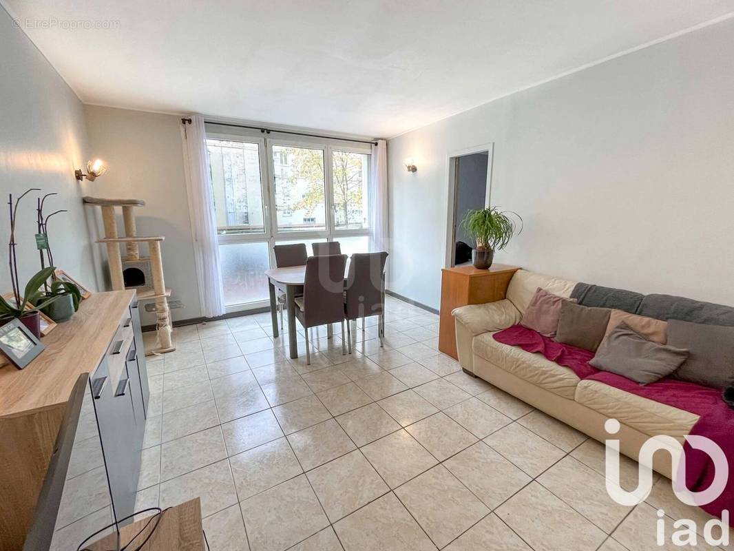 Photo 1 - Appartement à VITRY-SUR-SEINE