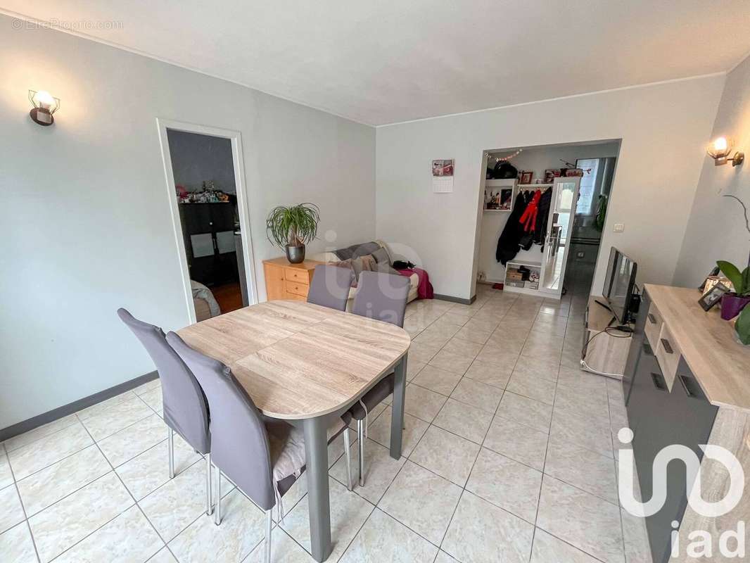 Photo 2 - Appartement à VITRY-SUR-SEINE