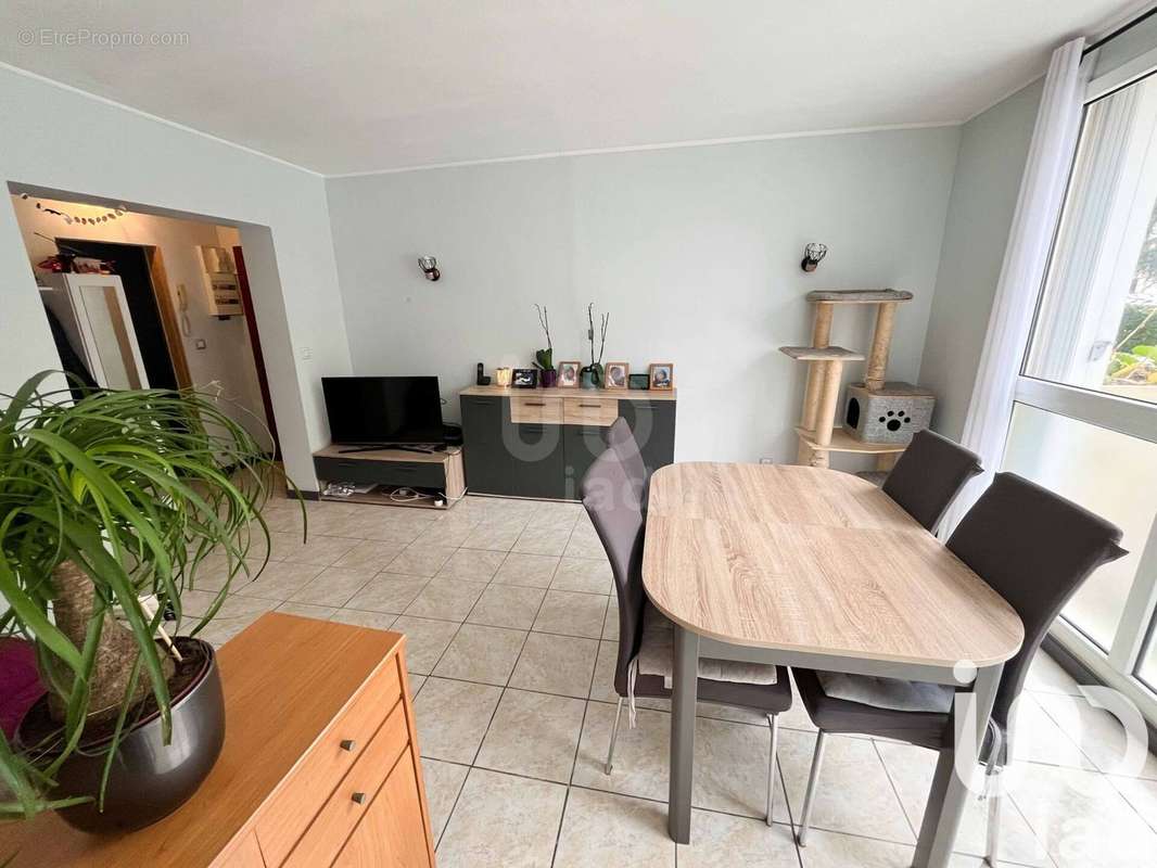 Photo 4 - Appartement à VITRY-SUR-SEINE