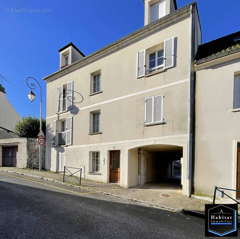 Appartement à NANTEUIL-LE-HAUDOUIN