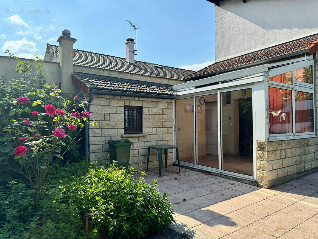 Maison à MAISONS-LAFFITTE