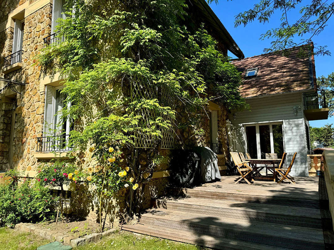 Maison à MAISONS-LAFFITTE