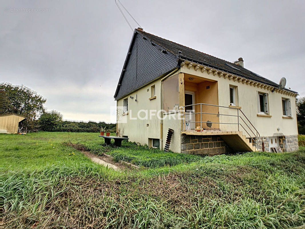 Maison à GUILLIERS