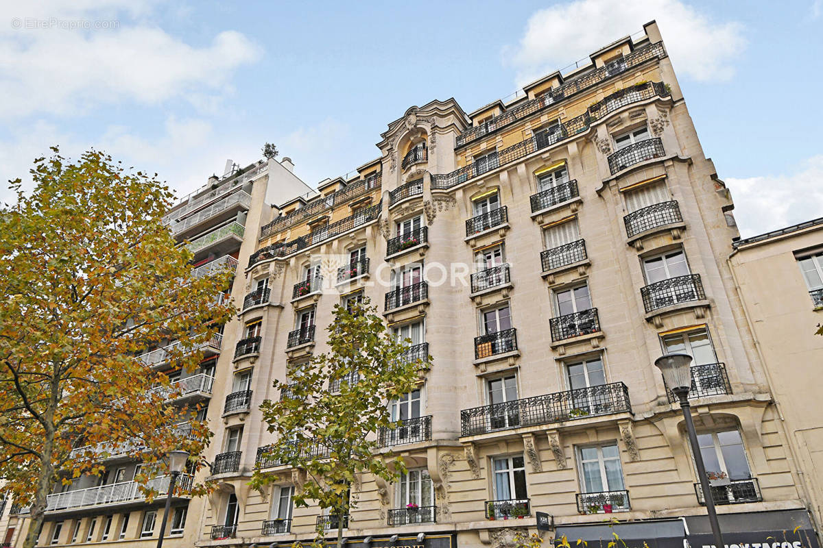 Appartement à PARIS-20E