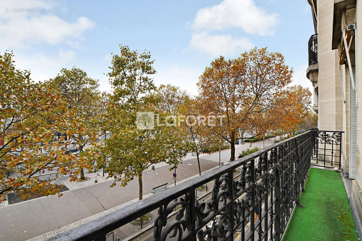 Appartement à PARIS-20E