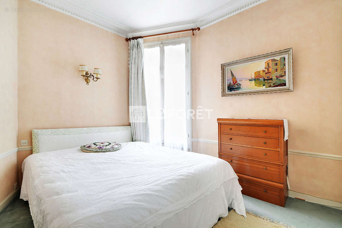 Appartement à PARIS-20E