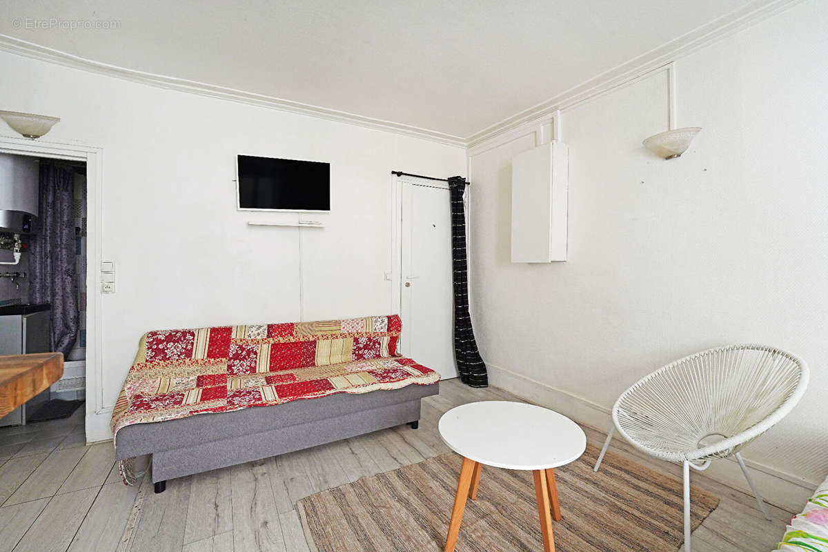 Appartement à PARIS-10E