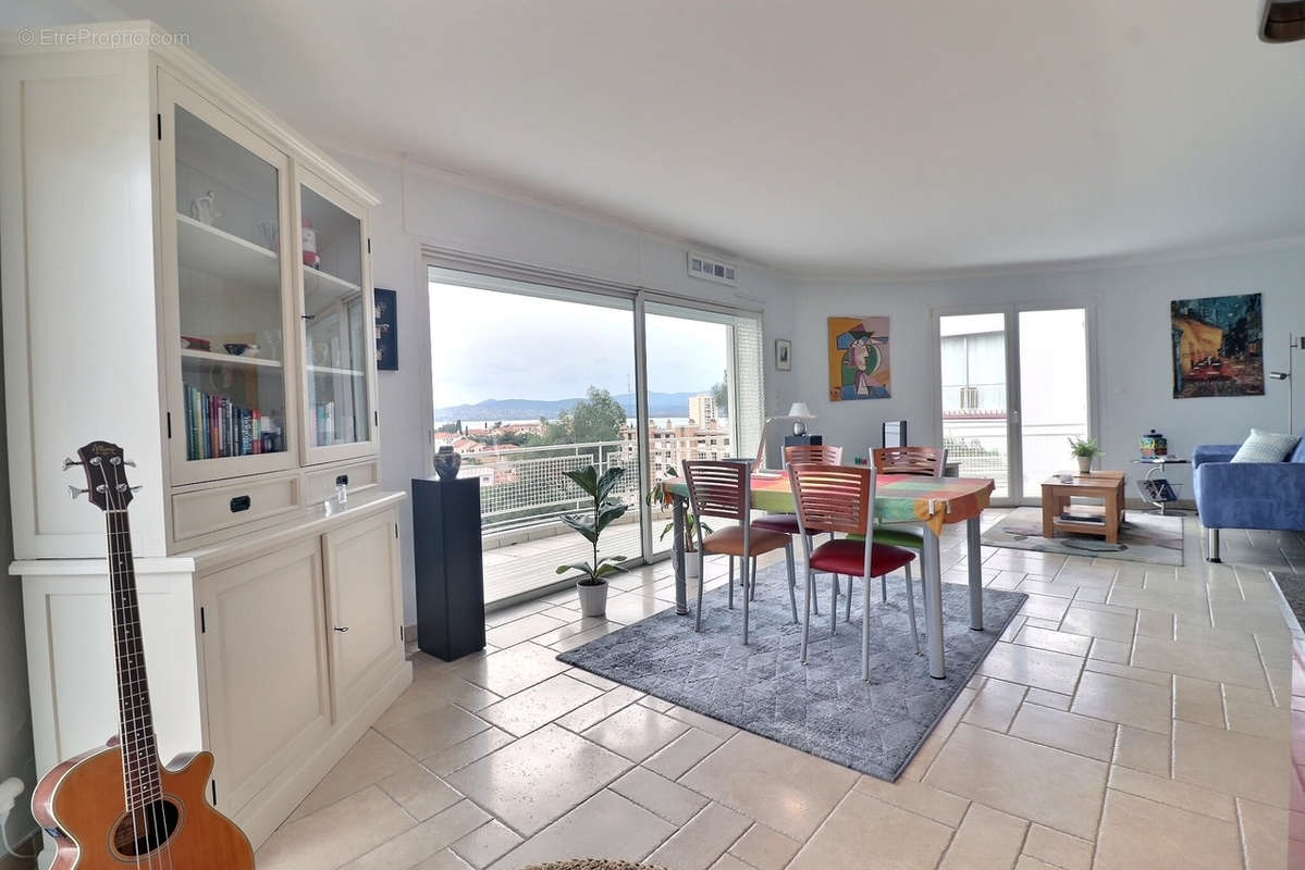 Appartement à SAINT-RAPHAEL