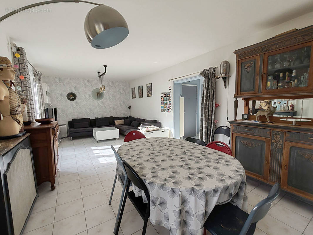 Appartement à SAINT-SEBASTIEN-SUR-LOIRE