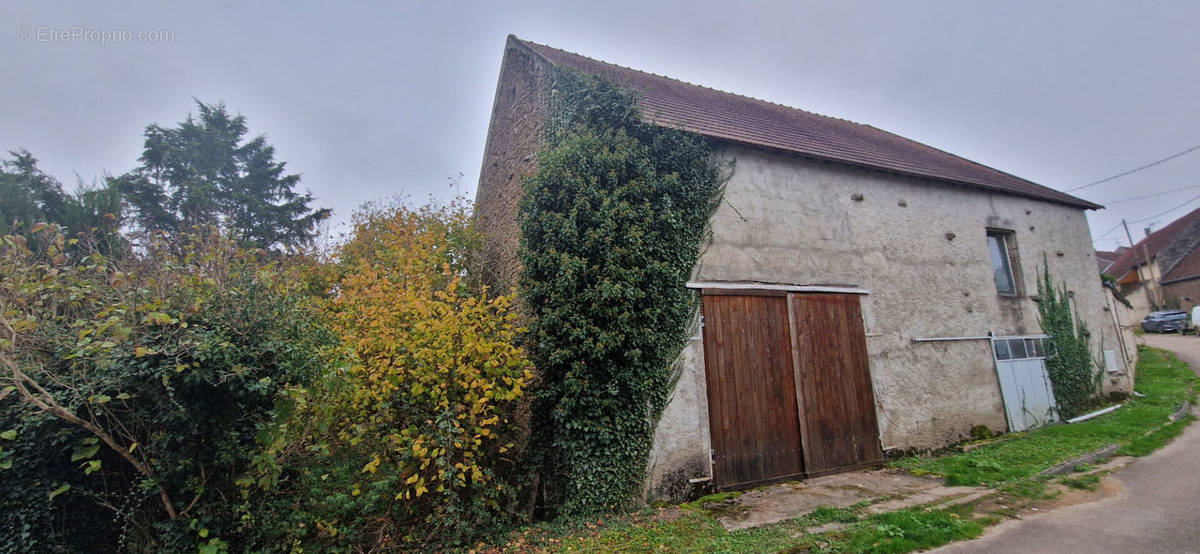 Maison à AUXERRE