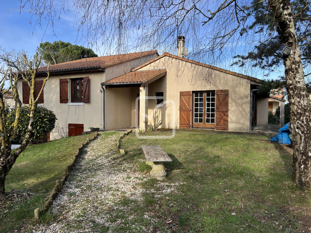 Maison à POITIERS